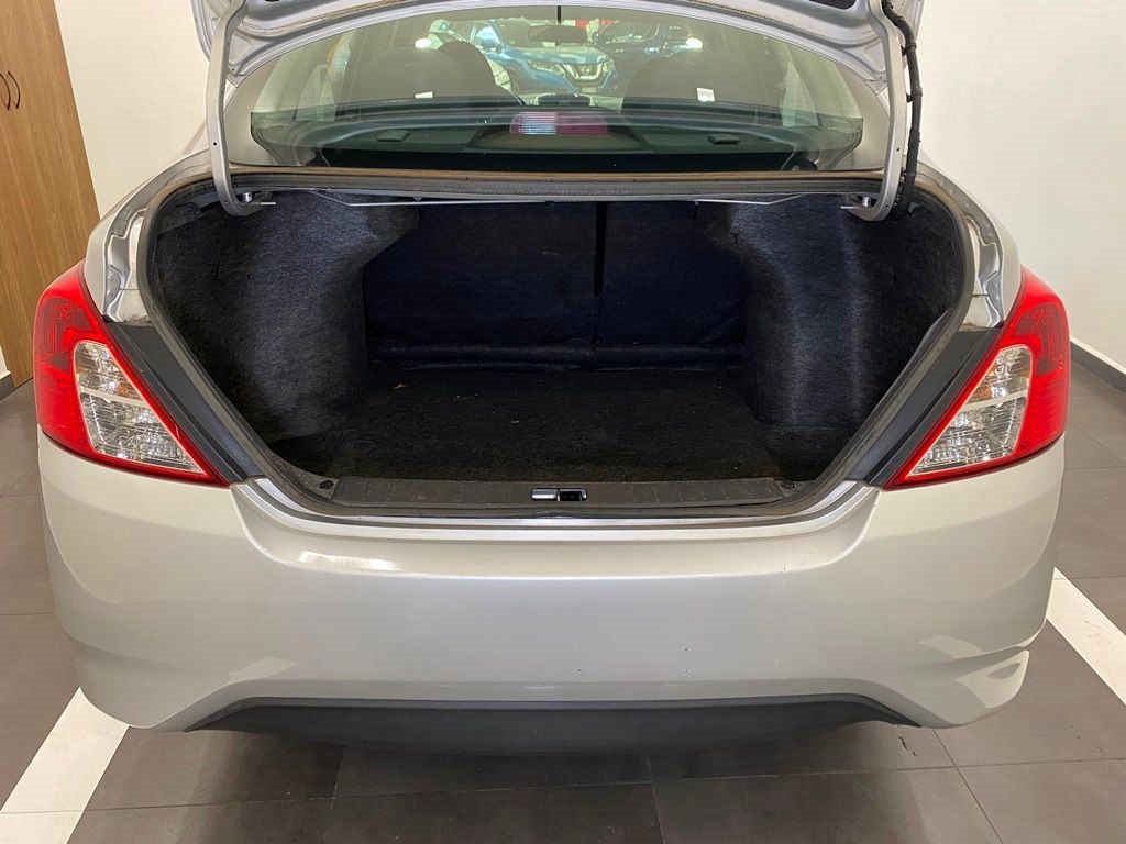 2018 Nissan Versa 4p Advance L4/1.6 Aut